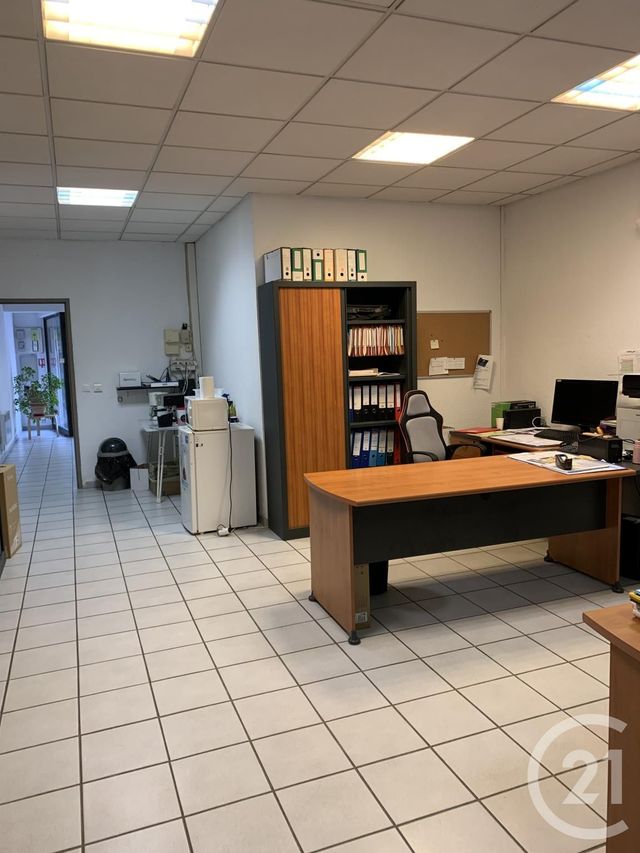 Appartement Local &agrave; louer - 3 pi&egrave;ces - 95 m2 - Bagnols Sur Ceze - 30 - LANGUEDOC-ROUSSILLON