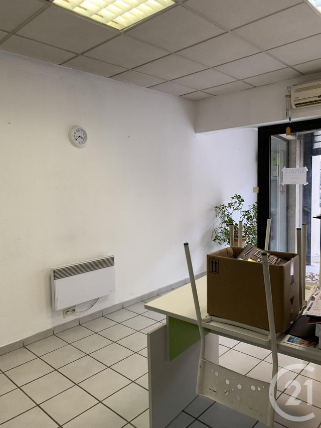 Appartement Local &agrave; louer - 3 pi&egrave;ces - 95 m2 - Bagnols Sur Ceze - 30 - LANGUEDOC-ROUSSILLON