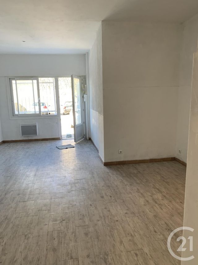 Appartement Studio &agrave; louer - 1 pi&egrave;ce - 31 m2 - Bagnols Sur Ceze - 30 - LANGUEDOC-ROUSSILLON