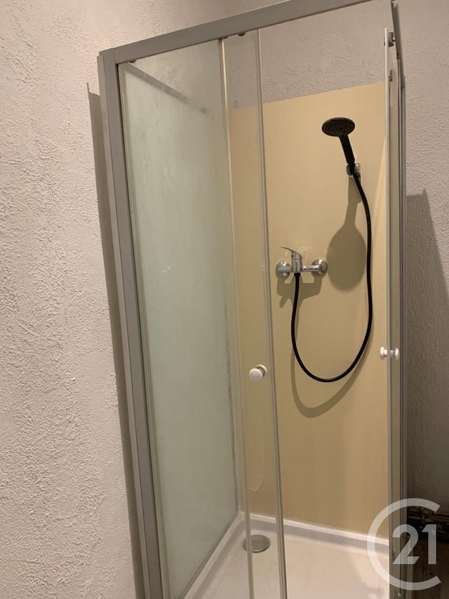 Appartement Studio &agrave; louer - 1 pi&egrave;ce - 31 m2 - Bagnols Sur Ceze - 30 - LANGUEDOC-ROUSSILLON