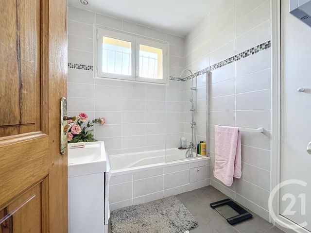 Maison à vendre - 7 pièces - 195 m2 - Bagnols Sur Ceze - 30 - LANGUEDOC-ROUSSILLON