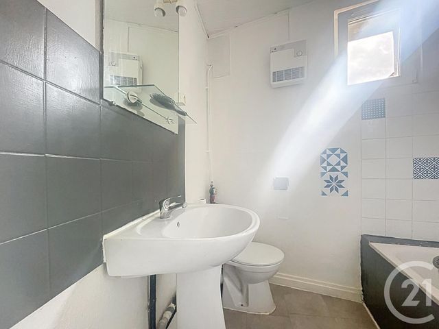 Appartement F2 à vendre - 2 pièces - 40,45 m2 - Bagnols Sur Ceze - 30 - LANGUEDOC-ROUSSILLON