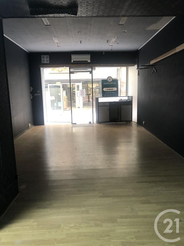 Appartement F2 à louer - 4 pièces - 80 m2 - Bagnols Sur Ceze - 30 - LANGUEDOC-ROUSSILLON