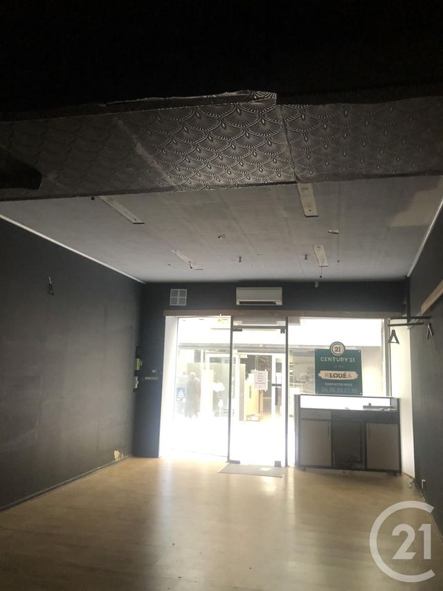 Appartement F2 à louer - 4 pièces - 80 m2 - Bagnols Sur Ceze - 30 - LANGUEDOC-ROUSSILLON