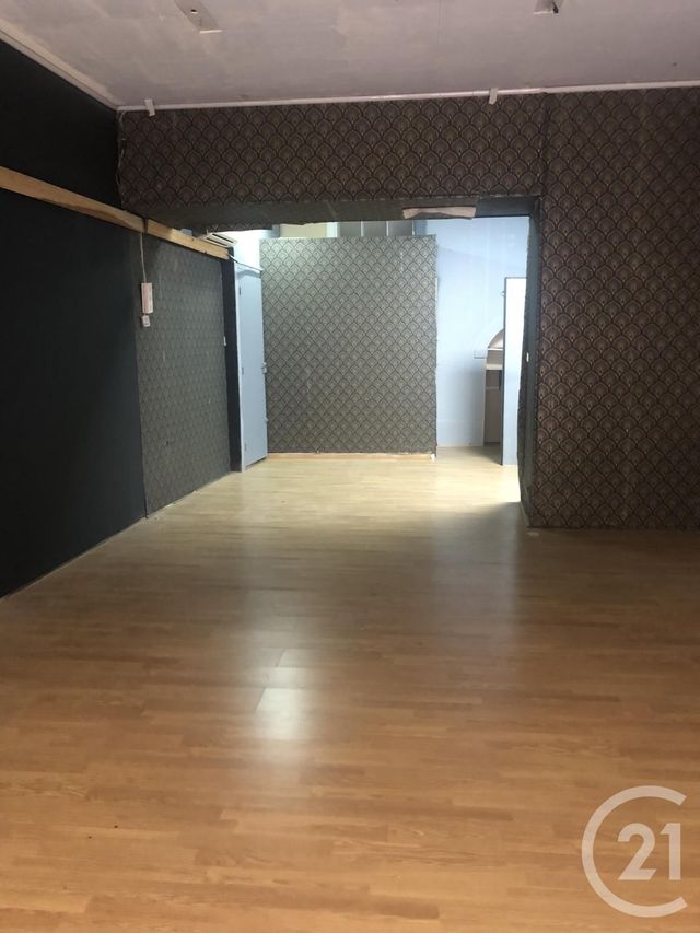 Appartement F2 à louer - 4 pièces - 80 m2 - Bagnols Sur Ceze - 30 - LANGUEDOC-ROUSSILLON