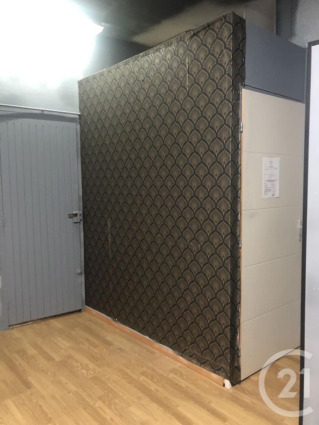 Appartement F2 à louer - 4 pièces - 80 m2 - Bagnols Sur Ceze - 30 - LANGUEDOC-ROUSSILLON