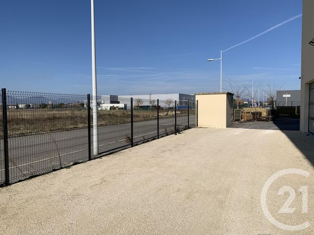 Local commercial à louer - 263.0 m2 - 26 - Drome