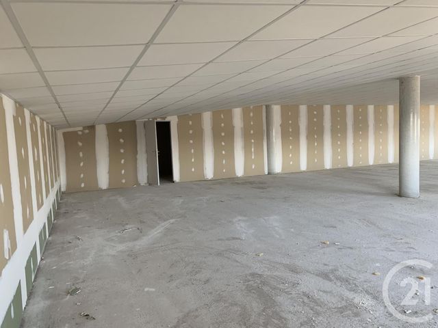 Local commercial à louer - 263.0 m2 - 26 - Drome