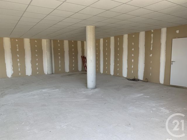 Local commercial à louer - 210.0 m2 - 26 - Drome