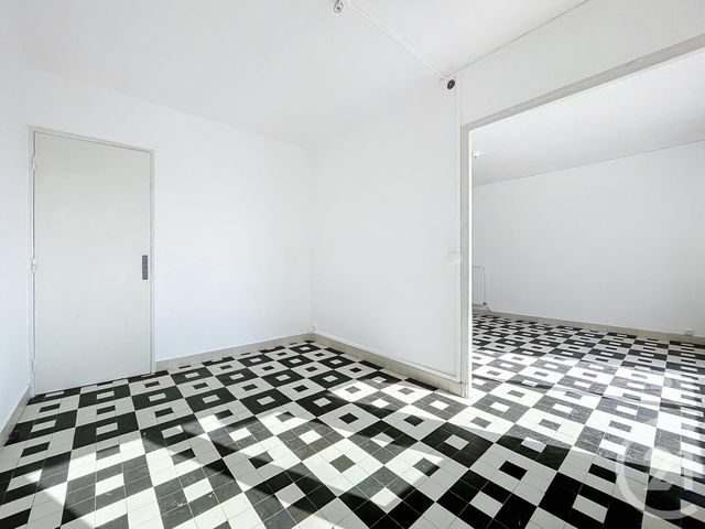 Appartement F3 à vendre - 3 pièces - 65 m2 - Bagnols Sur Ceze - 30 - LANGUEDOC-ROUSSILLON