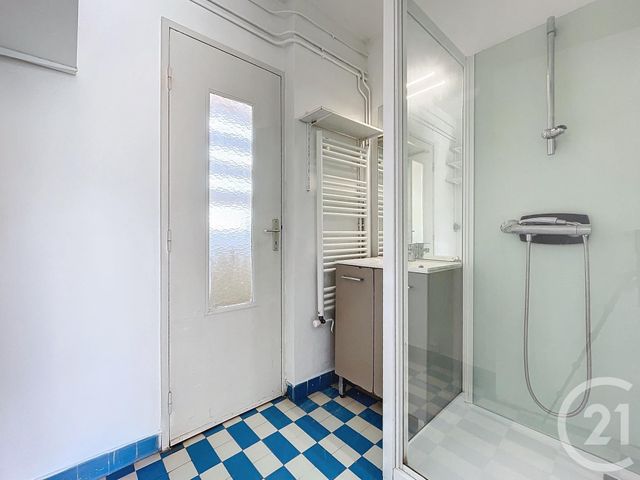 Appartement F3 à vendre - 3 pièces - 65 m2 - Bagnols Sur Ceze - 30 - LANGUEDOC-ROUSSILLON