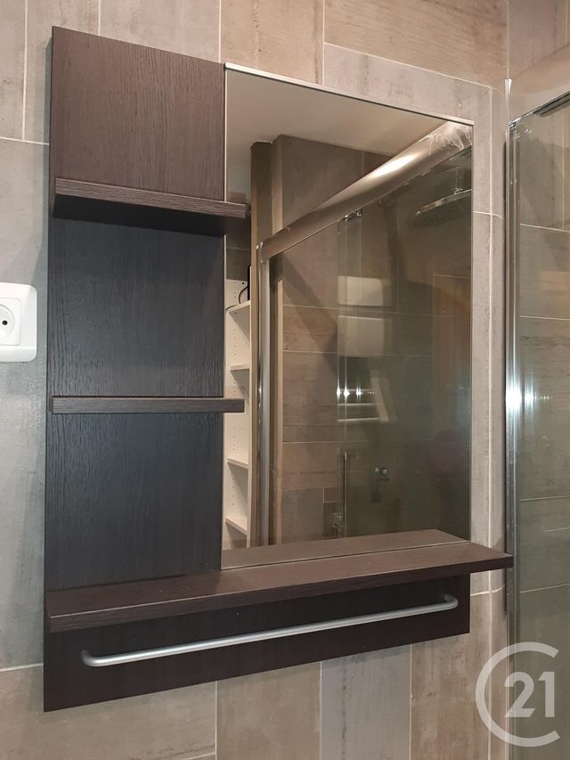 Appartement F3 &agrave; louer - 3 pi&egrave;ces - 45 m2 - Bagnols Sur Ceze - 30 - LANGUEDOC-ROUSSILLON