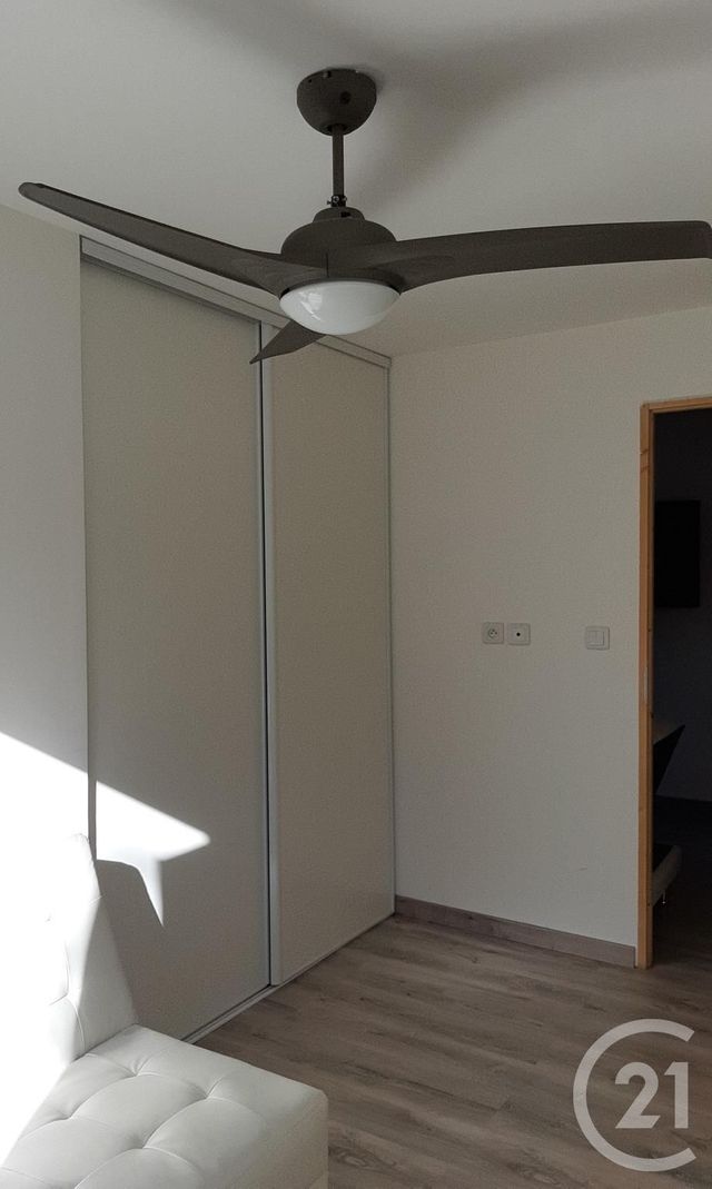 Appartement F3 &agrave; louer - 3 pi&egrave;ces - 45 m2 - Bagnols Sur Ceze - 30 - LANGUEDOC-ROUSSILLON