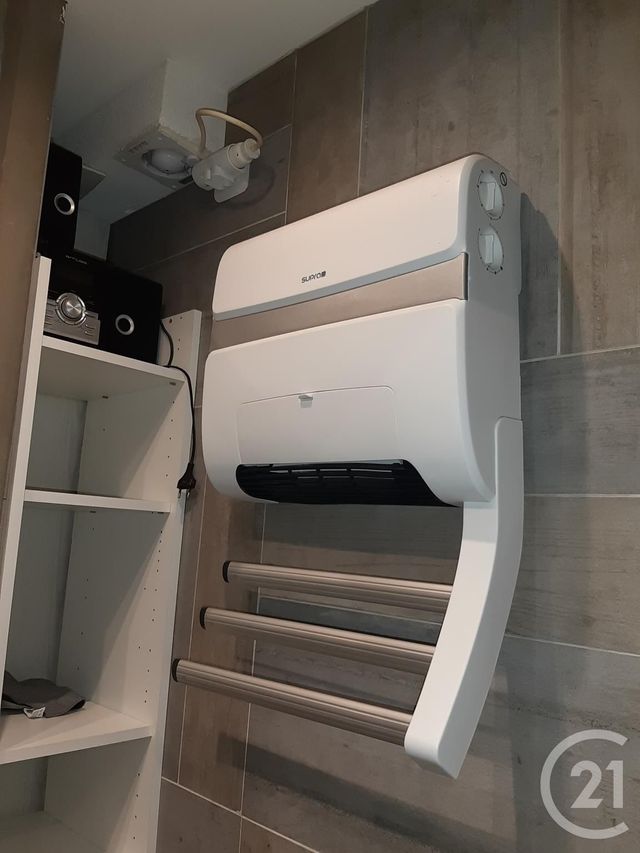 Appartement F3 &agrave; louer - 3 pi&egrave;ces - 45 m2 - Bagnols Sur Ceze - 30 - LANGUEDOC-ROUSSILLON