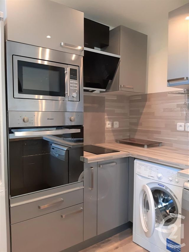 Appartement F3 &agrave; louer - 3 pi&egrave;ces - 45 m2 - Bagnols Sur Ceze - 30 - LANGUEDOC-ROUSSILLON