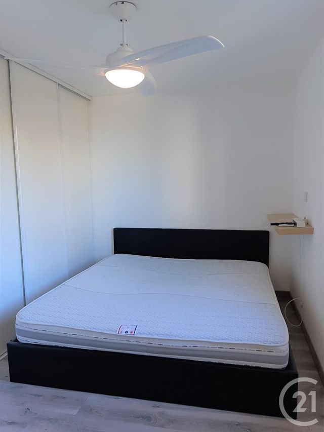 Appartement F3 &agrave; louer - 3 pi&egrave;ces - 45 m2 - Bagnols Sur Ceze - 30 - LANGUEDOC-ROUSSILLON