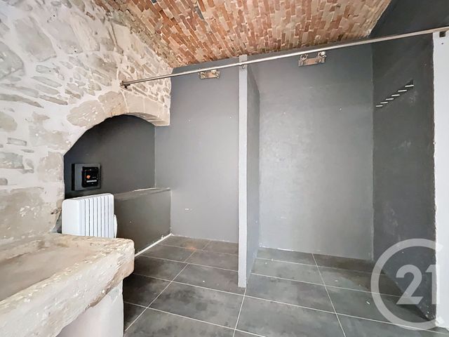 Appartement Local à vendre - 4 pièces - 53,40 m2 - Bagnols Sur Ceze - 30 - LANGUEDOC-ROUSSILLON