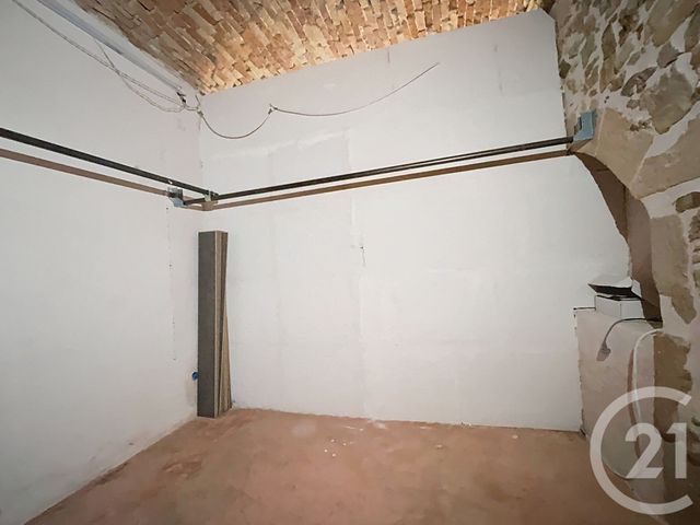 Appartement Local à vendre - 4 pièces - 53,40 m2 - Bagnols Sur Ceze - 30 - LANGUEDOC-ROUSSILLON