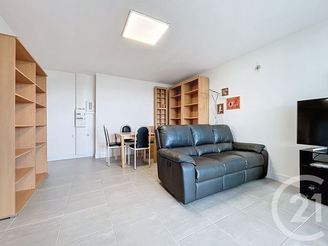 Appartement T4 à vendre - 4 pièces - 76,80 m2 - Bagnols Sur Ceze - 30 - LANGUEDOC-ROUSSILLON