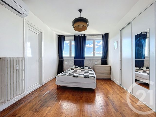 Appartement T4 à vendre - 4 pièces - 76,80 m2 - Bagnols Sur Ceze - 30 - LANGUEDOC-ROUSSILLON