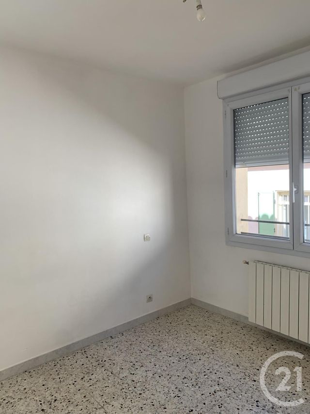 Appartement à louer - 2 pièces - 35 m2 - Bagnols Sur Ceze - 30 - LANGUEDOC-ROUSSILLON