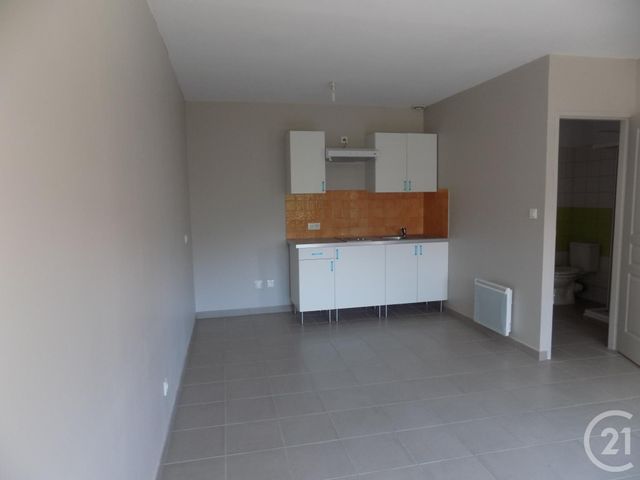 Appartement F1 à louer - 1 pièce - 24,75 m2 - Bagnols Sur Ceze - 30 - LANGUEDOC-ROUSSILLON