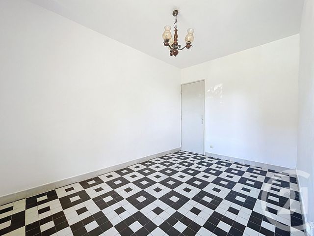 Appartement F4 à vendre - 4 pièces - 60 m2 - Bagnols Sur Ceze - 30 - LANGUEDOC-ROUSSILLON