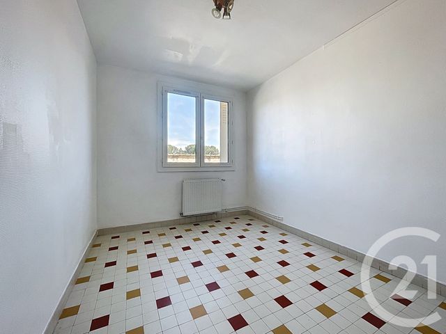 Appartement F4 à vendre - 4 pièces - 60 m2 - Bagnols Sur Ceze - 30 - LANGUEDOC-ROUSSILLON