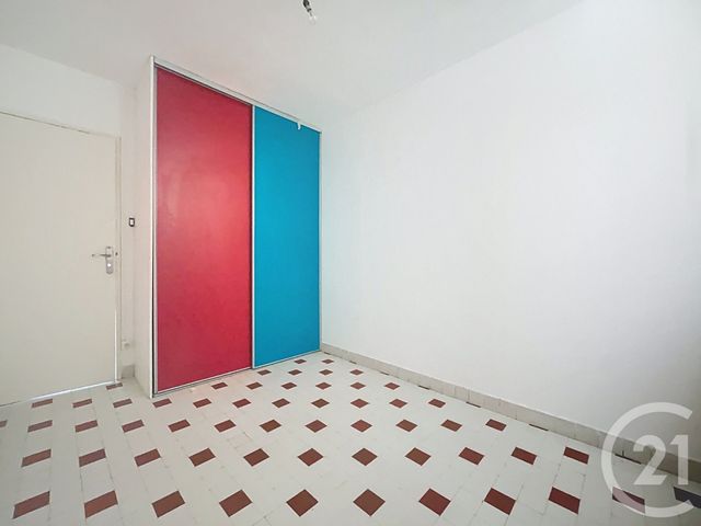 Appartement F4 à vendre - 4 pièces - 60 m2 - Bagnols Sur Ceze - 30 - LANGUEDOC-ROUSSILLON