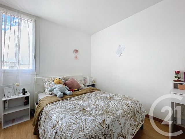 Appartement T4 à louer - 4 pièces - 63,48 m2 - Bagnols Sur Ceze - 30 - LANGUEDOC-ROUSSILLON