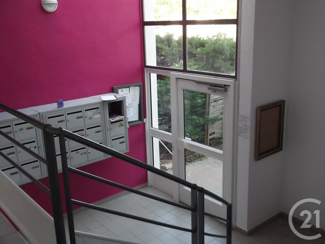 Appartement T4 à louer - 4 pièces - 63,48 m2 - Bagnols Sur Ceze - 30 - LANGUEDOC-ROUSSILLON