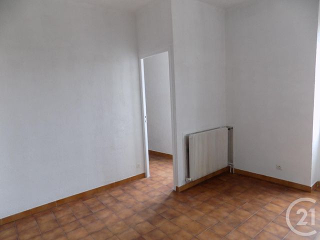 Appartement à louer - 2 pièces - 45 m2 - Bagnols Sur Ceze - 30 - LANGUEDOC-ROUSSILLON