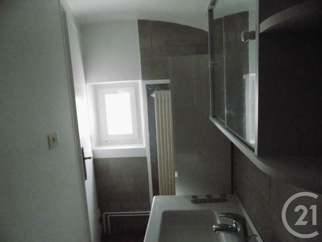 Appartement à louer - 2 pièces - 45 m2 - Bagnols Sur Ceze - 30 - LANGUEDOC-ROUSSILLON