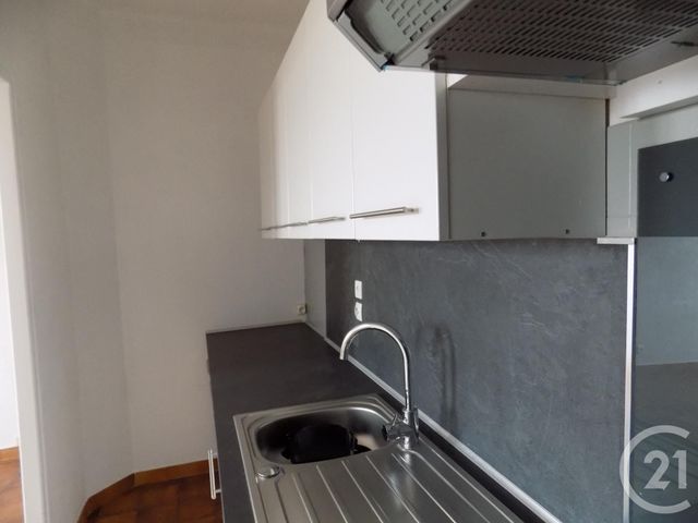 Appartement à louer - 2 pièces - 45 m2 - Bagnols Sur Ceze - 30 - LANGUEDOC-ROUSSILLON