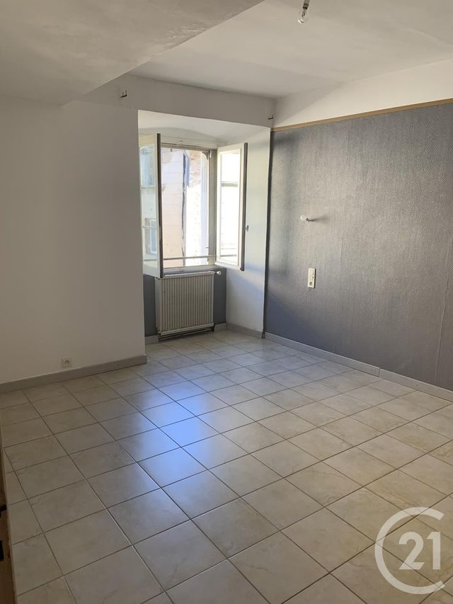 Appartement F3 à louer - 3 pièces - 92 m2 - Bagnols Sur Ceze - 30 - LANGUEDOC-ROUSSILLON