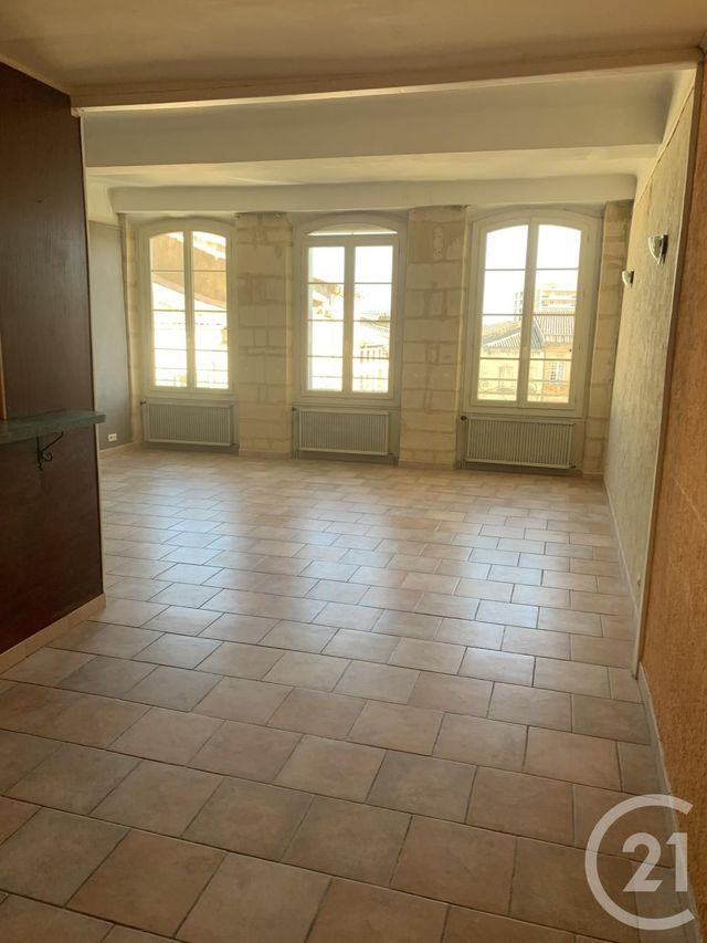 Appartement F3 à louer - 3 pièces - 92 m2 - Bagnols Sur Ceze - 30 - LANGUEDOC-ROUSSILLON