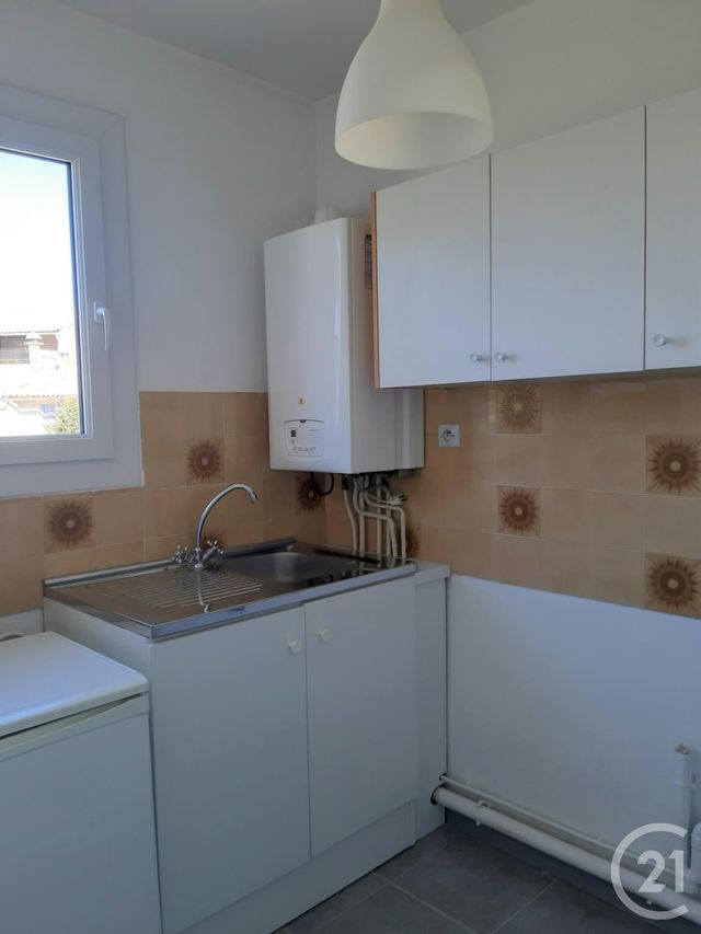 Appartement F1 à louer - 1 pièce - 22,10 m2 - Bagnols Sur Ceze - 30 - LANGUEDOC-ROUSSILLON