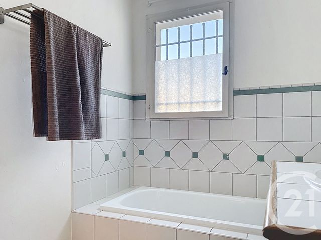 Maison à vendre - 5 pièces - 95,69 m2 - St Genies De Comolas - 30 - LANGUEDOC-ROUSSILLON