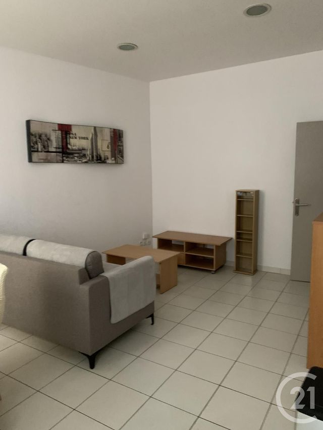 Appartement T2 à louer - 2 pièces - 43,09 m2 - Bagnols Sur Ceze - 30 - LANGUEDOC-ROUSSILLON