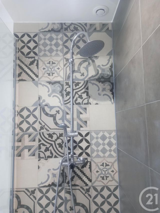 Appartement F2 à louer - 2 pièces - 42,35 m2 - Bagnols Sur Ceze - 30 - LANGUEDOC-ROUSSILLON