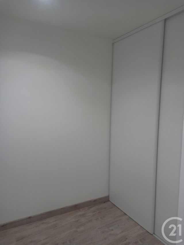 Appartement F2 à louer - 2 pièces - 42,35 m2 - Bagnols Sur Ceze - 30 - LANGUEDOC-ROUSSILLON