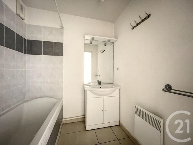 Appartement F3 à vendre - 3 pièces - 61,17 m2 - Bagnols Sur Ceze - 30 - LANGUEDOC-ROUSSILLON