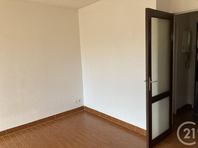 Appartement F1 à louer - 1 pièce - 25 m2 - Bagnols Sur Ceze - 30 - LANGUEDOC-ROUSSILLON