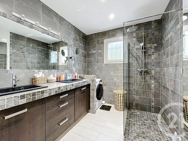 Maison à vendre - 5 pièces - 121,37 m2 - Bagnols Sur Ceze - 30 - LANGUEDOC-ROUSSILLON