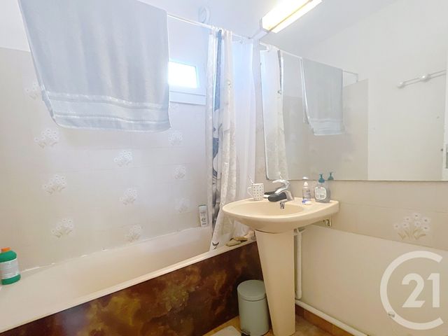Appartement T2 à vendre - 2 pièces - 43,21 m2 - Bagnols Sur Ceze - 30 - LANGUEDOC-ROUSSILLON