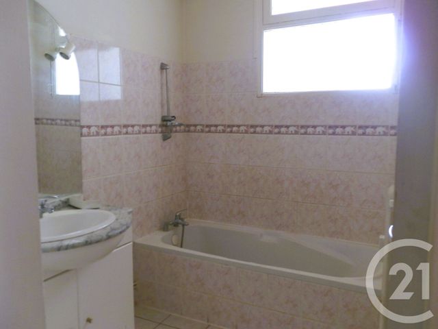 Appartement T4 &agrave; vendre - 4 pi&egrave;ces - 96,54 m2 - Bagnols Sur Ceze - 30 - LANGUEDOC-ROUSSILLON