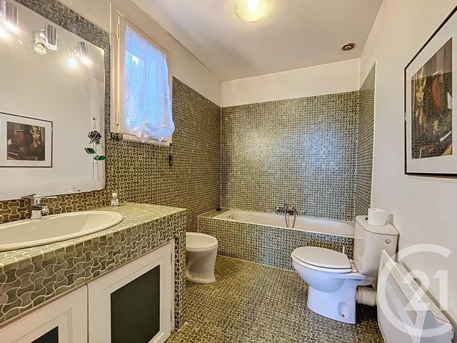 Maison à vendre - 7 pièces - 149,46 m2 - Bagnols Sur Ceze - 30 - LANGUEDOC-ROUSSILLON