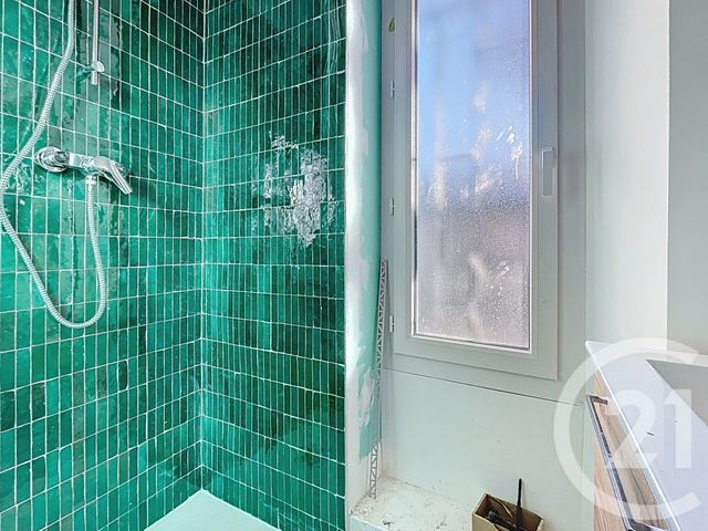 Appartement T3 à vendre - 3 pièces - 54 m2 - Bagnols Sur Ceze - 30 - LANGUEDOC-ROUSSILLON