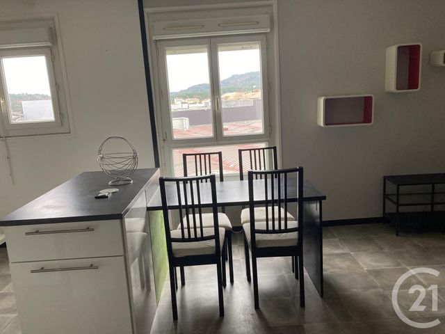 Appartement F2 à louer - 2 pièces - 50 m2 - Bagnols Sur Ceze - 30 - LANGUEDOC-ROUSSILLON