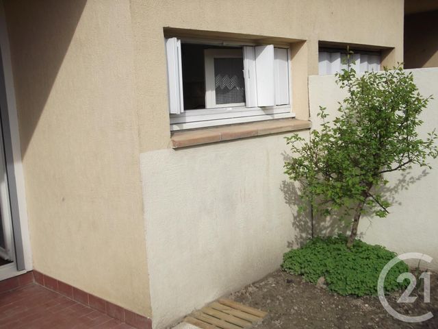 Appartement F1 &agrave; louer - 1 pi&egrave;ce - 26 m2 - Bagnols Sur Ceze - 30 - LANGUEDOC-ROUSSILLON